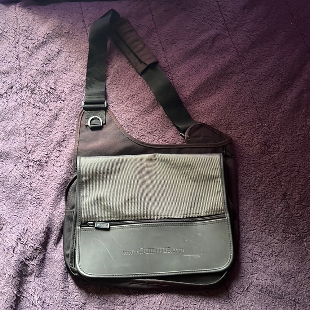 Lap top bag